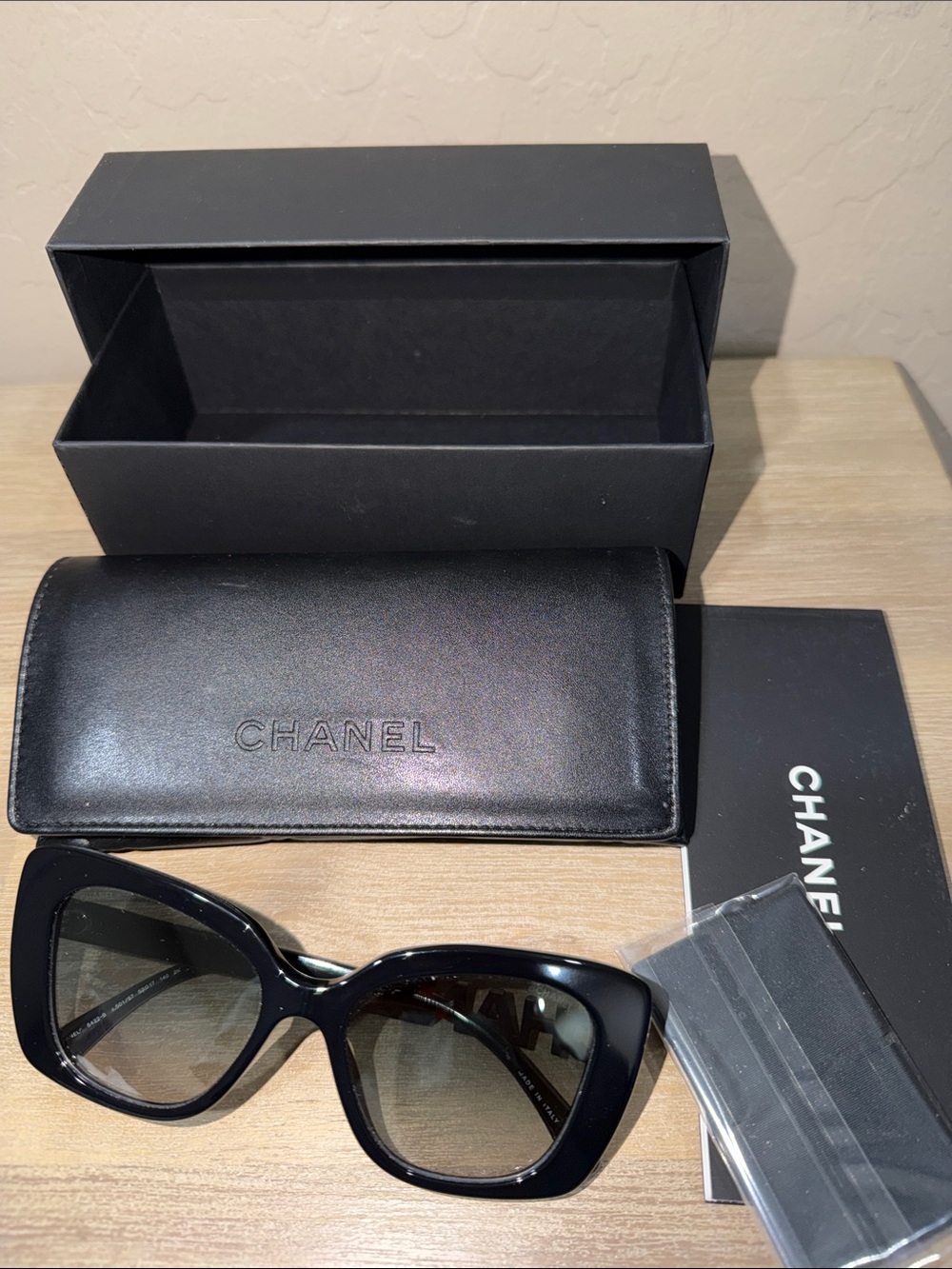 CHANEL Black Cat-Eye Sunglasses